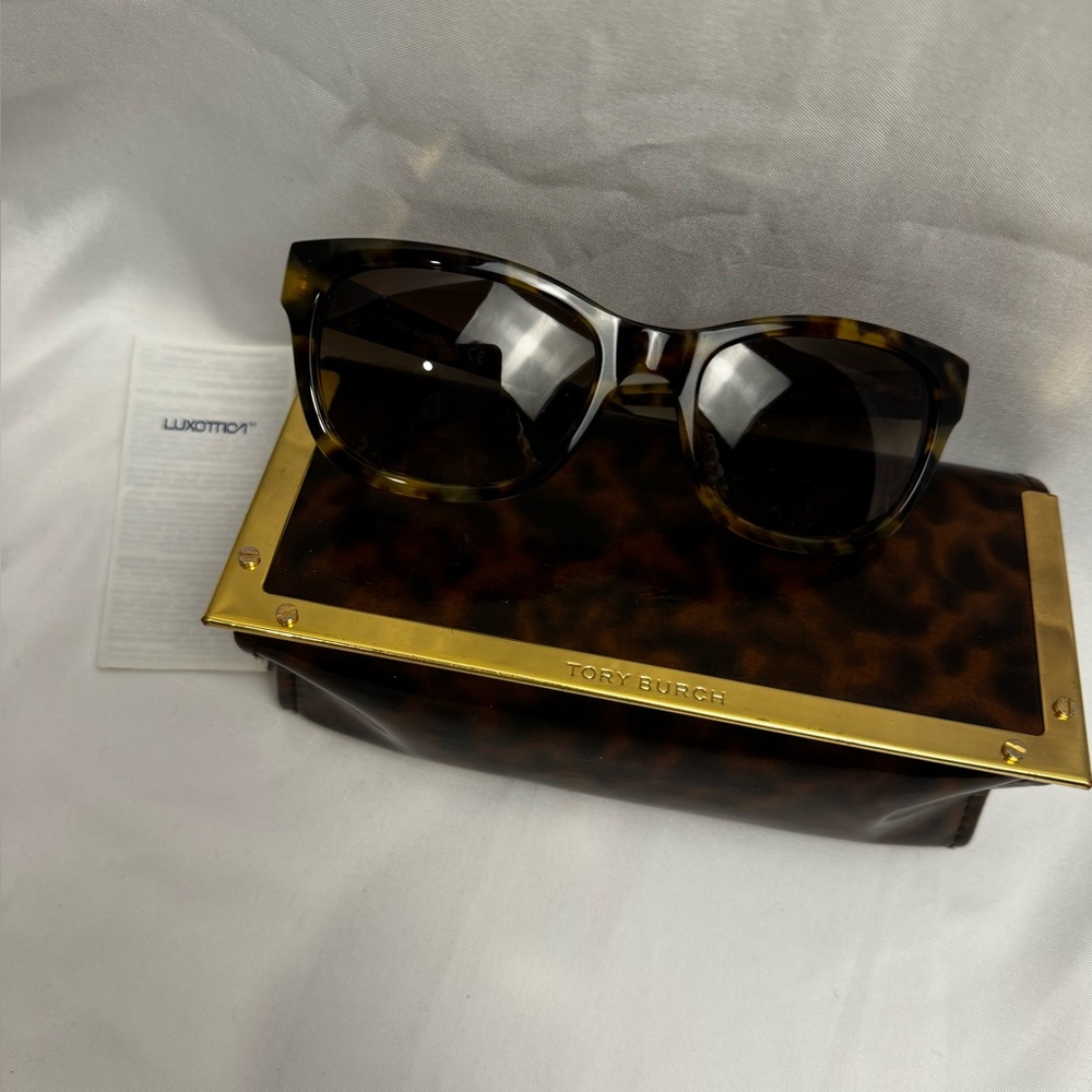 Tory Burch Tortoise Shell Sunglasses - Picture 5 of 7